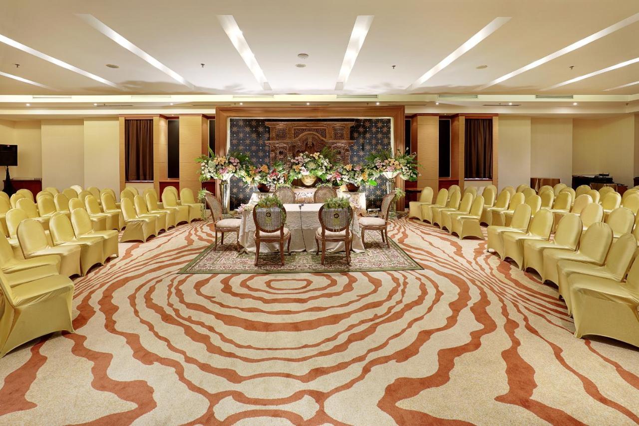 Hotel Bidakara Jakarta Buitenkant foto