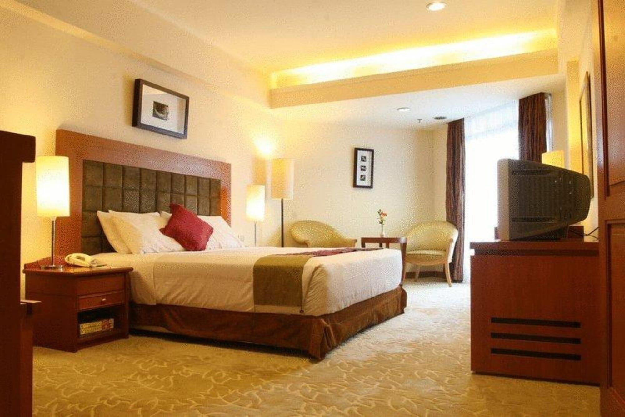 Hotel Bidakara Jakarta Buitenkant foto