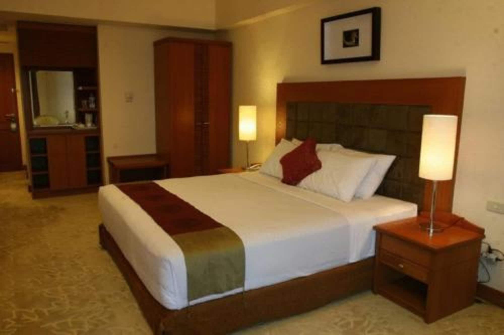 Hotel Bidakara Jakarta Buitenkant foto