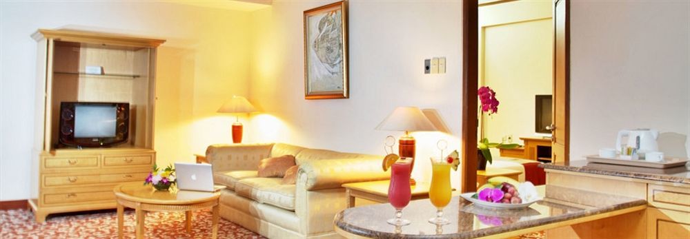 Hotel Bidakara Jakarta Buitenkant foto