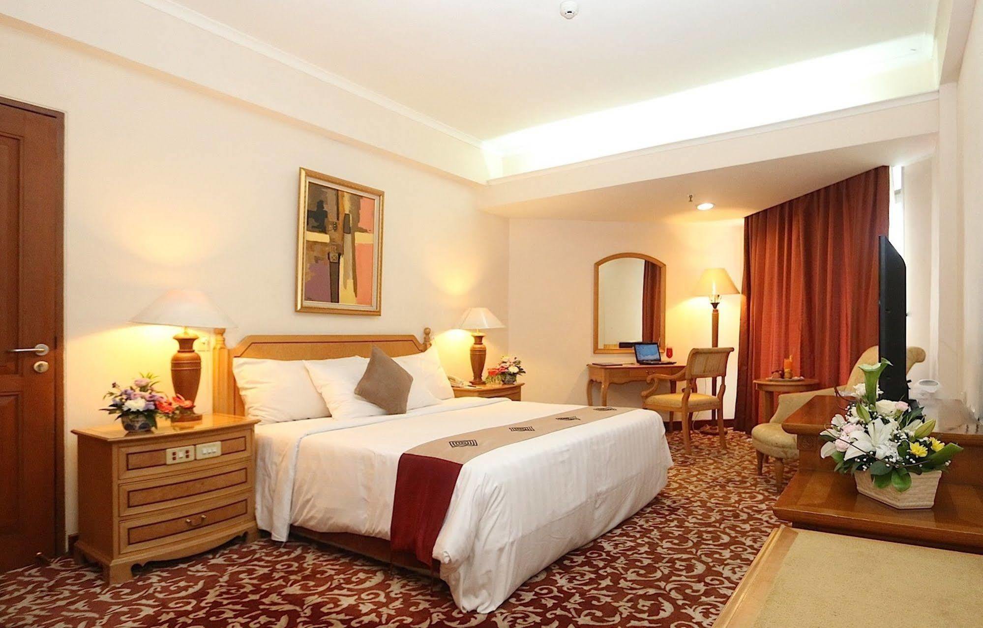 Hotel Bidakara Jakarta Buitenkant foto